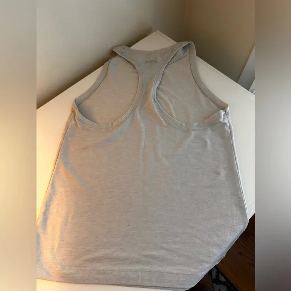 FLEO Racer Back Tank - Picture 2 of 5